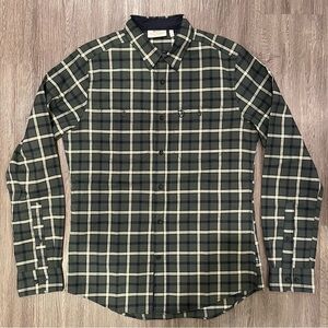 Fjallraven Men’s Fjallslim Tech Flannel Plaid LS Shirt - Grey/Green Medium